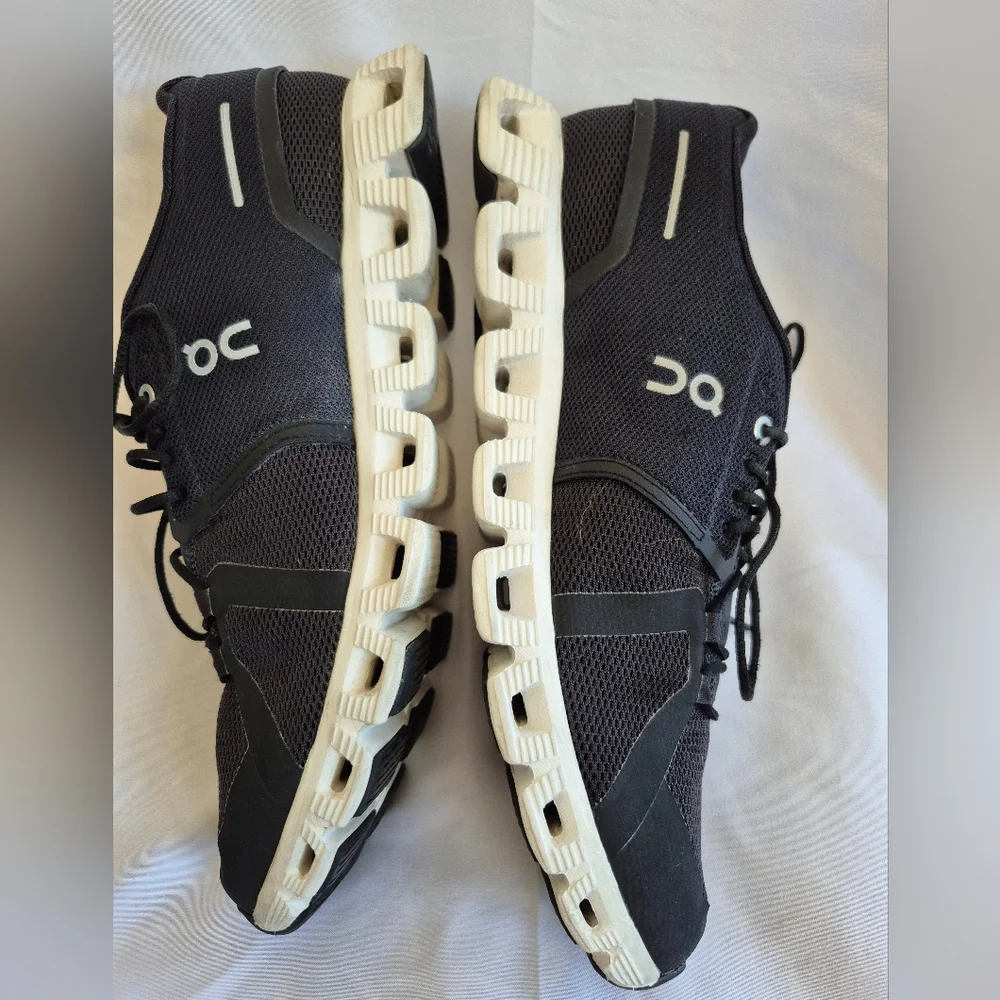 On Cloud Running Shoes M 8.5/W 10 - Picture 3 of 5